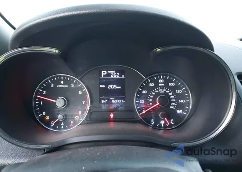 2018 Kia Forte Lx z USA, uszkodzony, nr VIN 3KPFK4A79JE184676